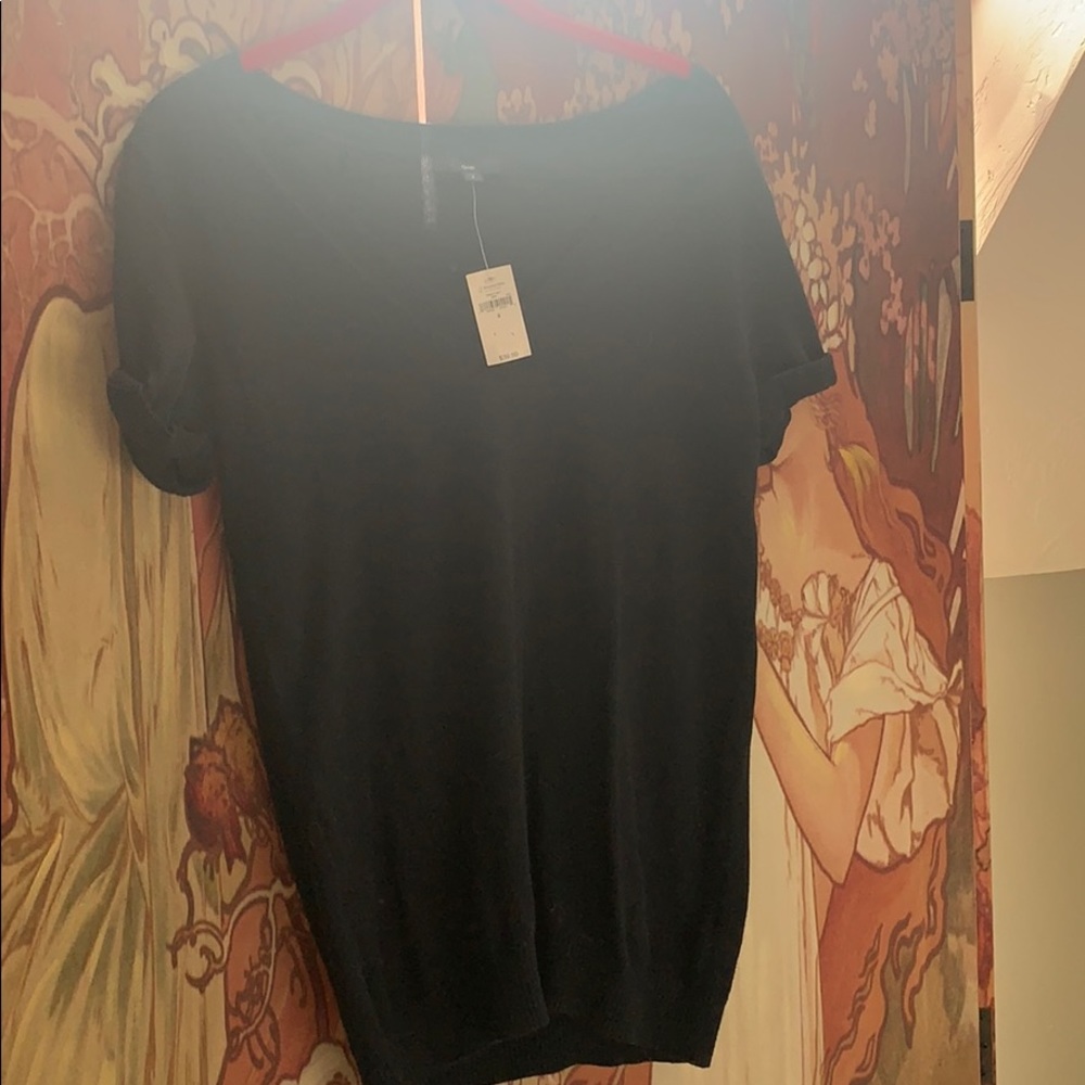 Gap shirt